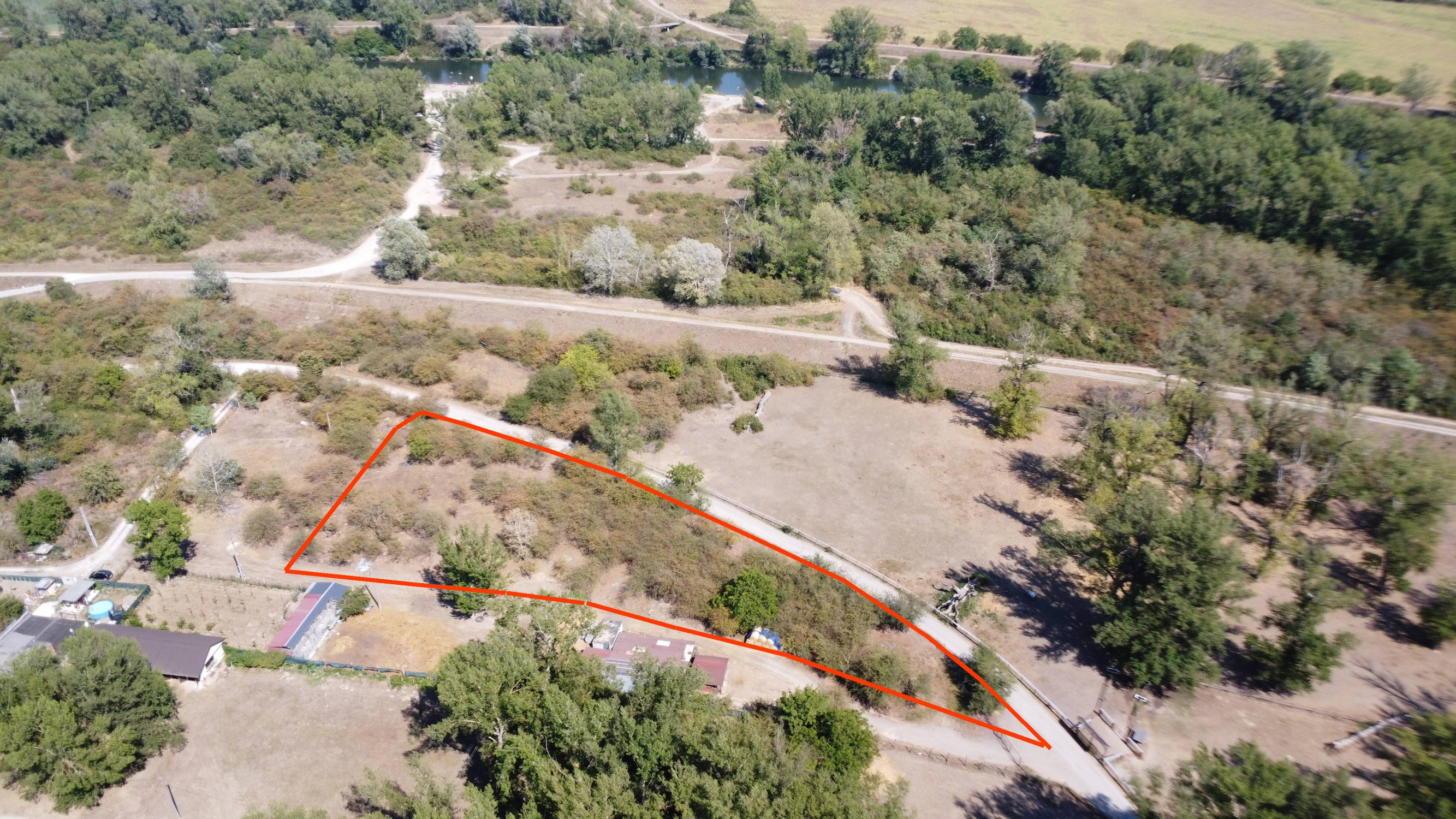 Rekreačný pozemok s výmerou 4 063 m² v atraktívnom prírodnom prostredí – Piešťany