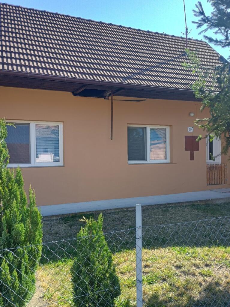 Prenájom Rodinného domu Omšenie, pozemok 263 m2