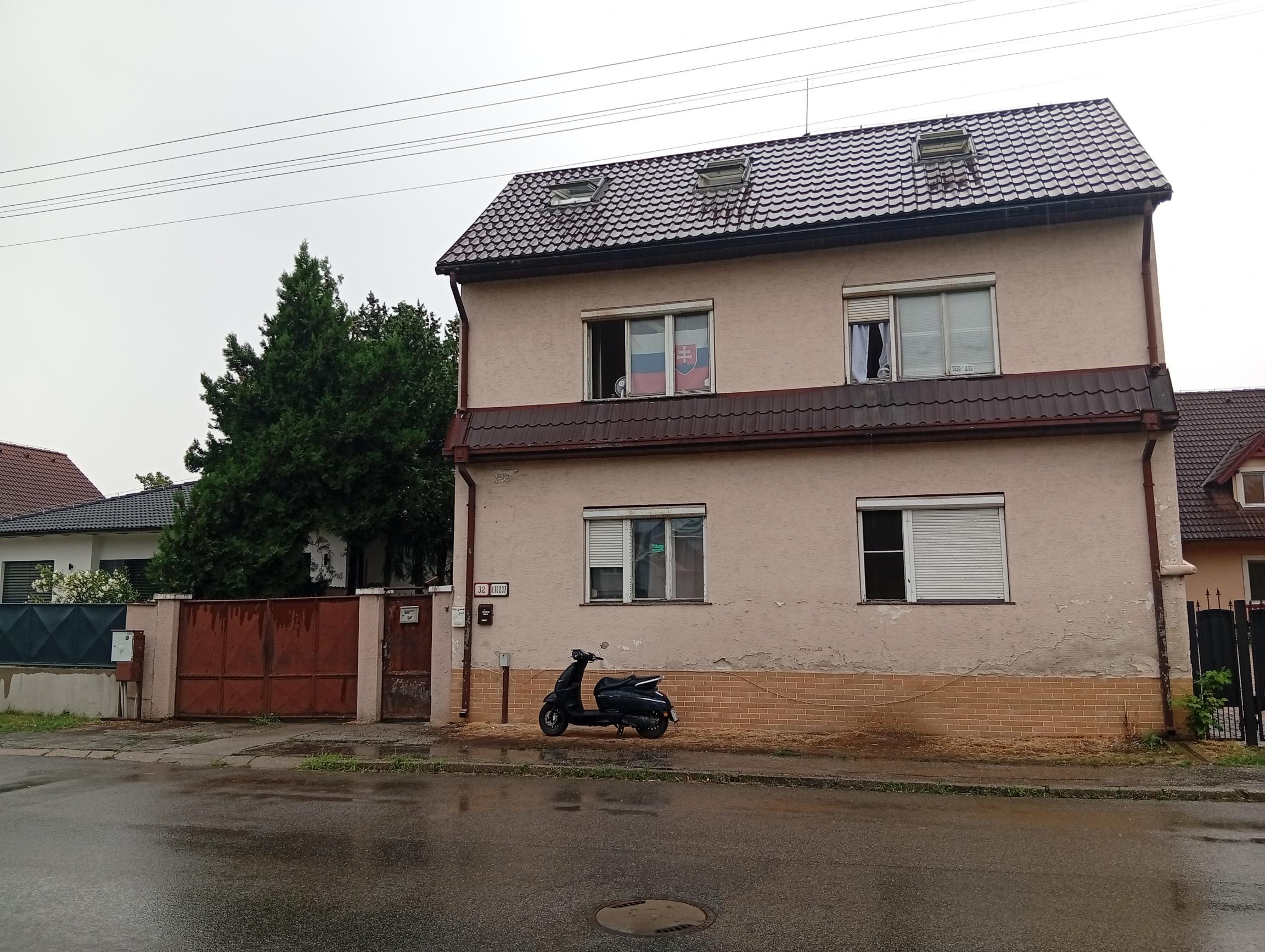 Rodinný dom na prenájom – Bratislava, ulica Padlých hrdinov – Podunajské Biskupice