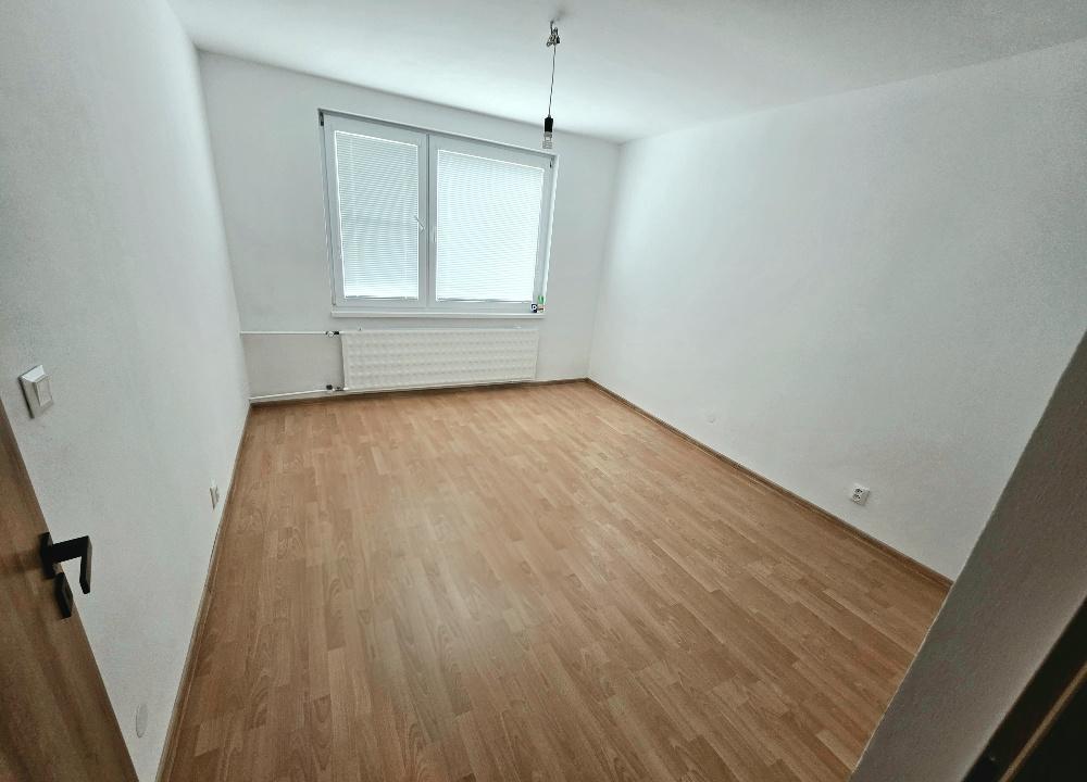 GARSONKA Bánovce nad Bebravou/CENTRUM/20m2/KOMPLETNÁ REKONŠTRUKCIA