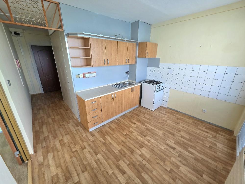 1 izbový byt Bánovce nad Bebravou/DUBNIČKA/34 m2/2 xLOGGIA/PIVNICA