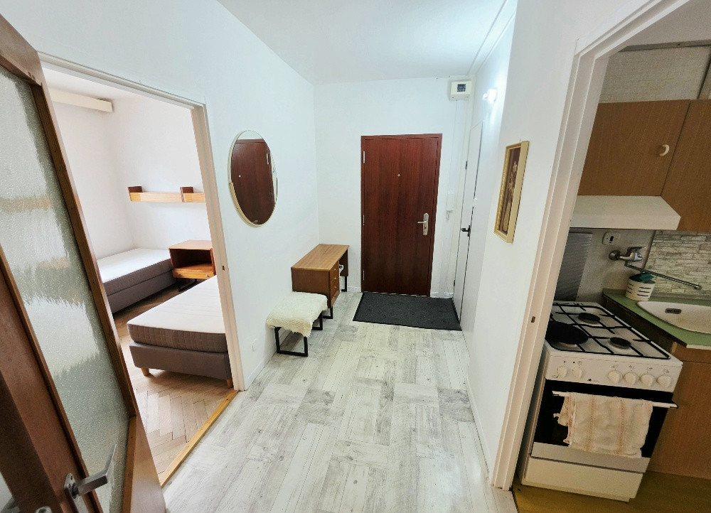 PRENÁJOM Bánovce nad Bebravou/3 IZBOVÝ BYT/ CENTRUM-STRED/