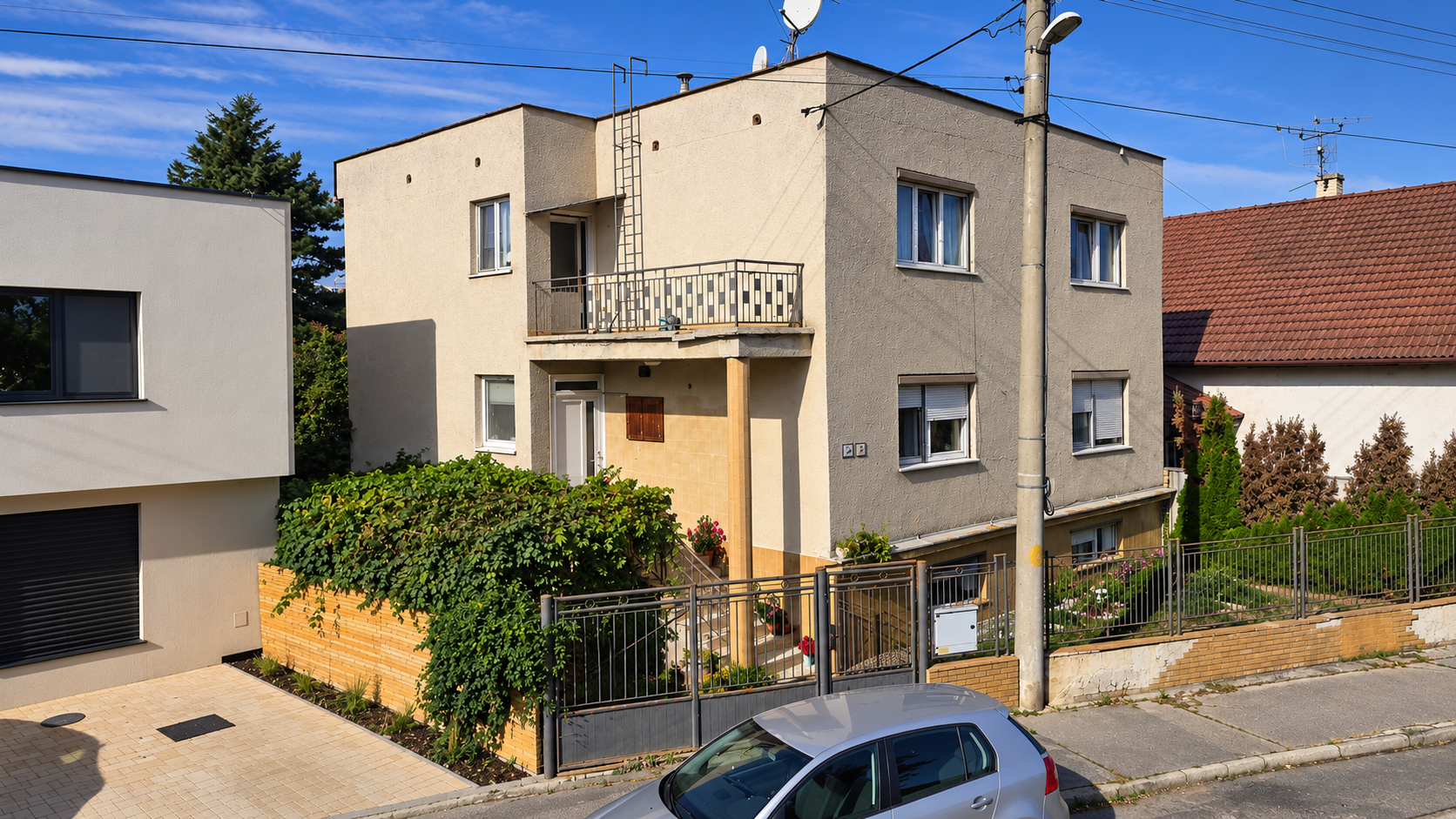 6-izbový rodinný dom s krásnou okrasnou záhradou – Piešťany, Floreát