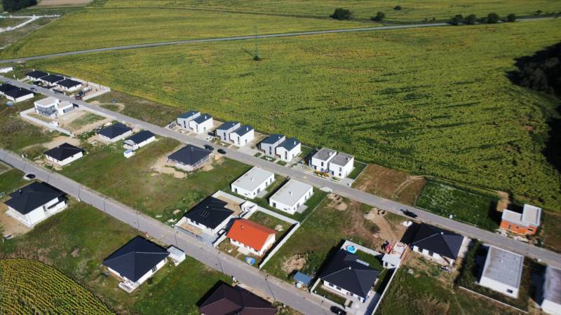 dji_fly_20250813_090514_179_1755068822393_photo_optimized.jpg
